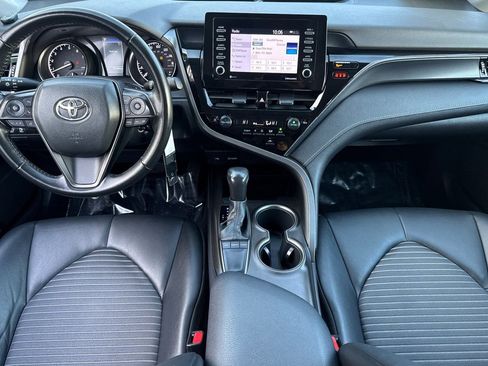 Used 2022 Toyota Camry SE image 26