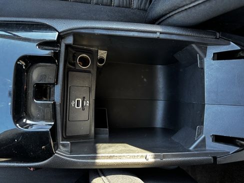 Used 2016 Ford Fusion SE image 17