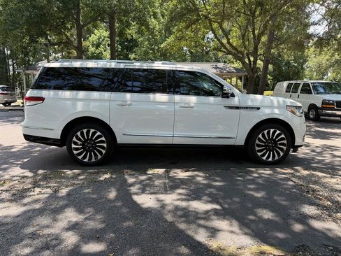 Used 2023 Lincoln Navigator L Black Label AWD/4WD image 4