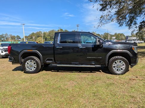 Used 2020 GMC Sierra 2500 Denali w/ Denali Ultimate Package AWD/4WD image 3