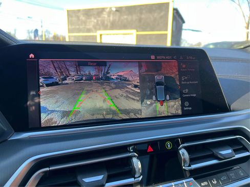 Used 2020 BMW X5 xDrive50i w/ Executive Package image 32