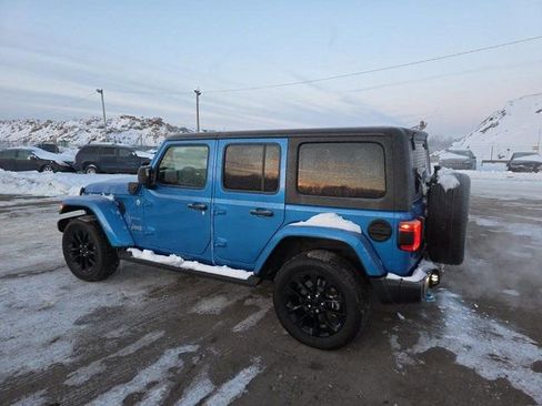 Used 2023 Jeep Wrangler Unlimited Sahara w/ Cold Weather Group image 4
