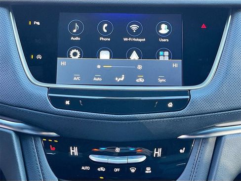 New 2026 Cadillac XT5 Luxury image 15