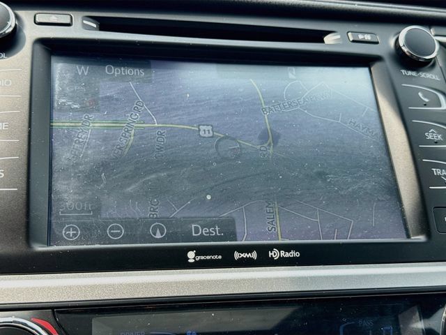 Used 2019 Toyota Highlander XLE AWD/4WD image 20