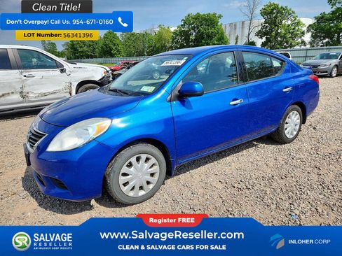 Used 2014 Nissan Versa SV FWD image 1