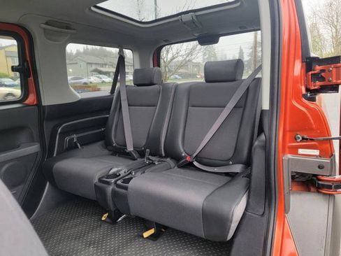 Used 2004 Honda Element EX image 16