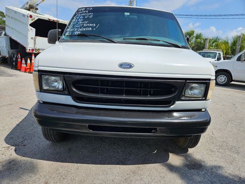 Used 1998 Ford E-250 and Econoline 250 image 7