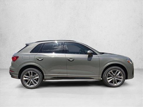 Used 2025 Audi Q3 2.0T Premium w/ Convenience Package AWD/4WD image 4