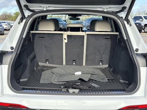 New 2025 Audi Q5 Premium image 28