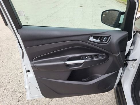 Used 2015 Ford C-MAX SE w/ Interior Protection Package image 25