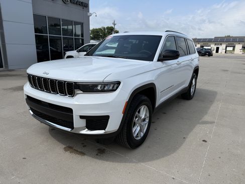 Used 2025 Jeep Grand Cherokee L Laredo w/ Luxury Tech Group I AWD/4WD image 33
