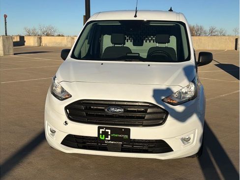 Used 2022 Ford Transit Connect XLT image 2