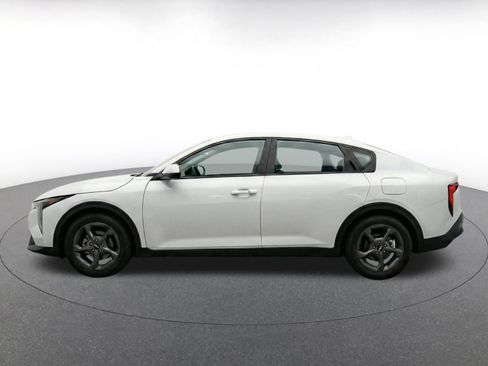 Used 2025 Kia K4 FWD image 4