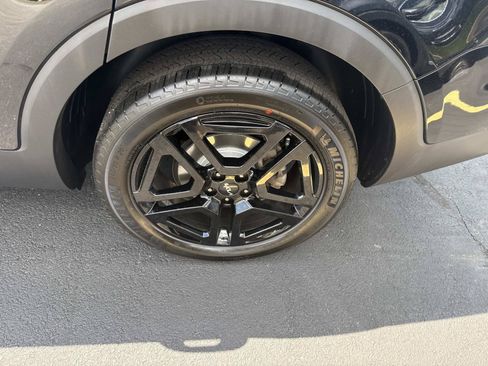 Used 2023 Kia Telluride EX X-Line AWD/4WD image 13