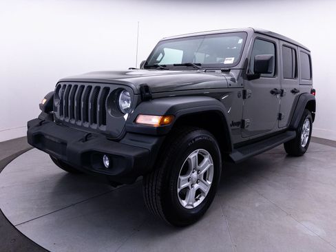 Used 2023 Jeep Wrangler Unlimited Sport w/ Sun And Sound Package AWD/4WD image 13