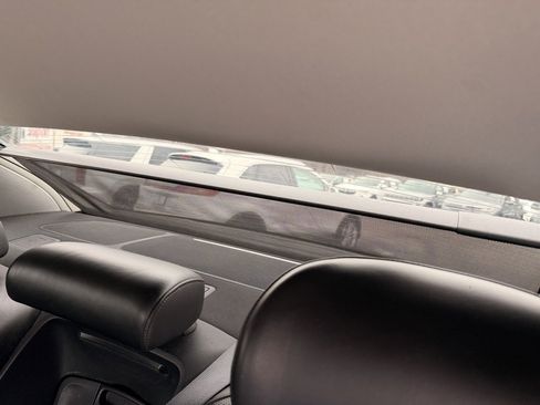 Used 2020 Kia K900 Luxury image 33