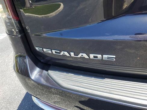 Certified 2023 Cadillac Escalade Premium Luxury w/ LPO, Radiant Package AWD/4WD image 30