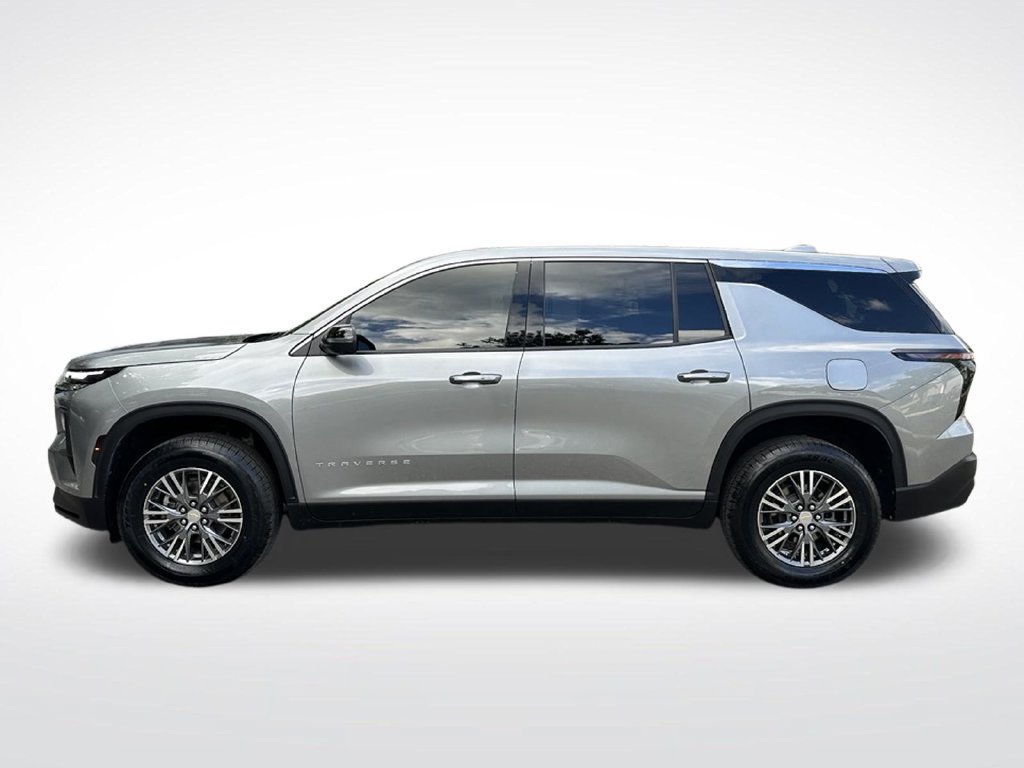 Used 2024 Chevrolet Traverse LS w/ LPO, Floor Liner Package FWD image 2