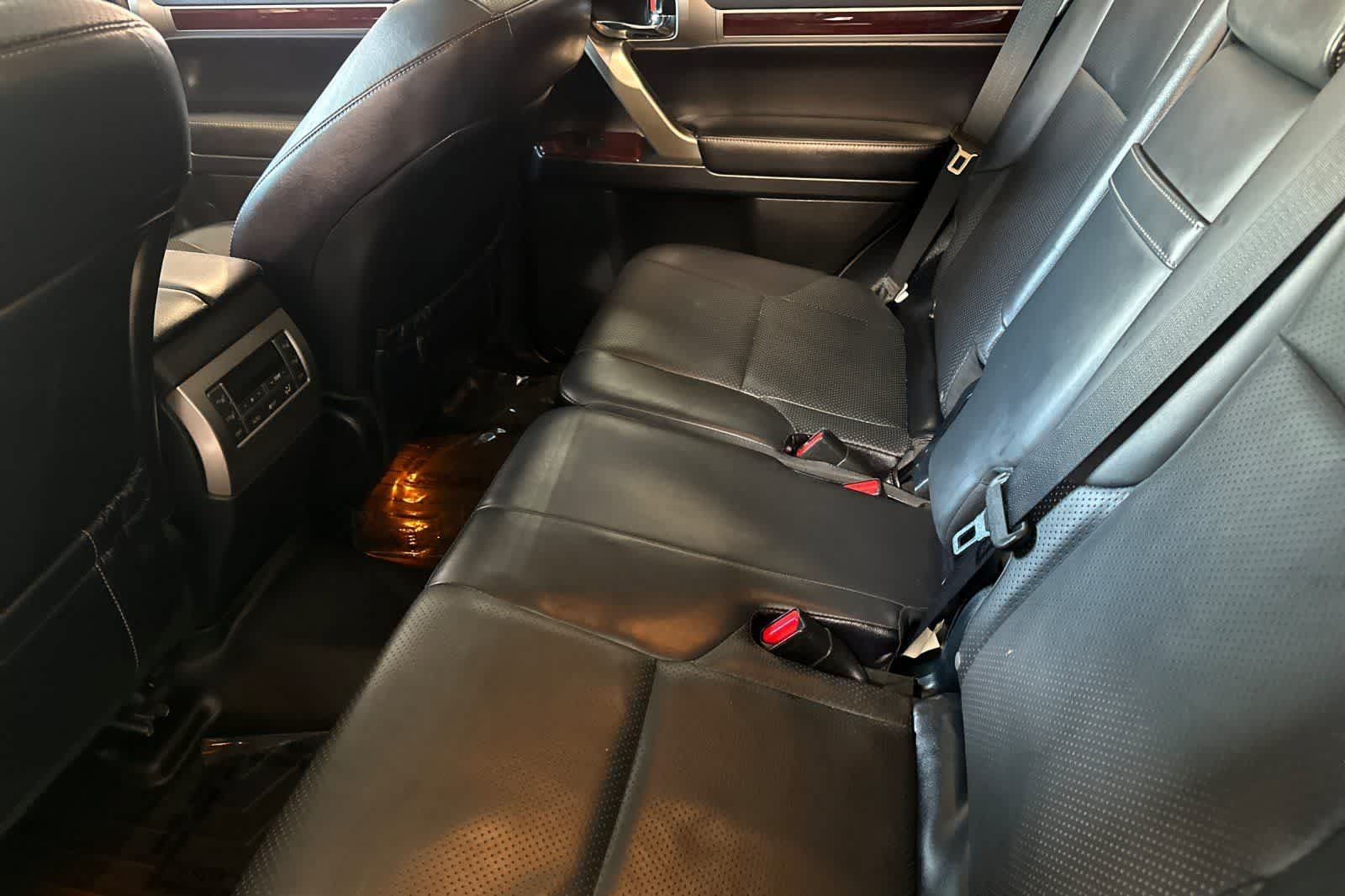 Used 2018 Lexus GX 460 Luxury w/ Preferred Accessory Package AWD/4WD image 5