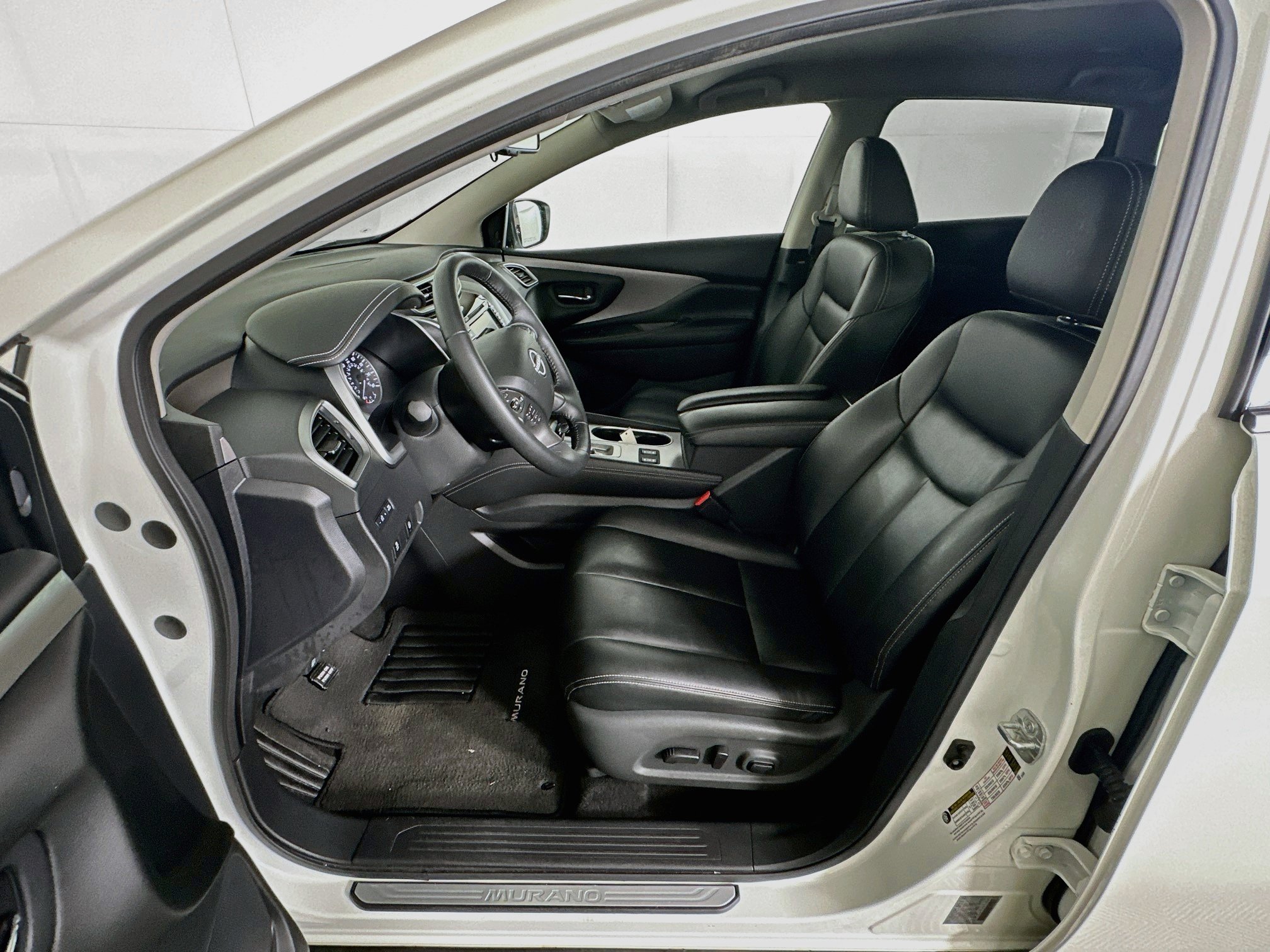 Used 2023 Nissan Murano SV FWD image 13
