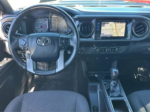 Used 2017 Toyota Tacoma TRD Sport w/ Tow Package image 19