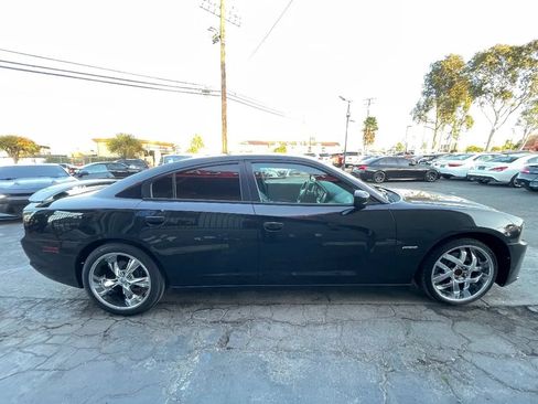 Used 2013 Dodge Charger R/T RWD image 4