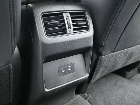 Used 2024 Nissan Rogue Platinum image 13