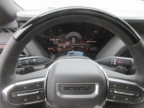 New 2026 GMC Yukon XL Denali w/ Denali Reserve Package image 19