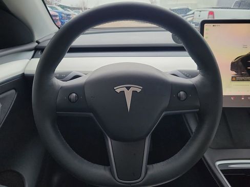 Used 2023 Tesla Model Y Long Range image 12