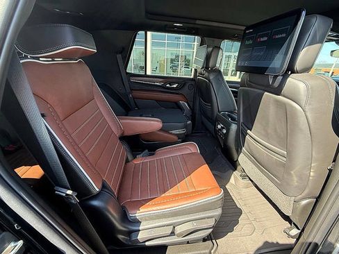 Certified 2023 GMC Yukon Denali Ultimate image 21