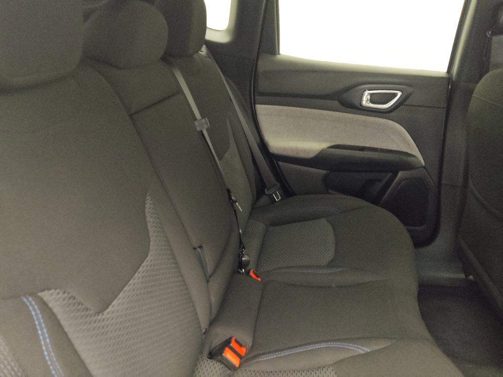 Used 2023 Jeep Compass Sport AWD/4WD image 19