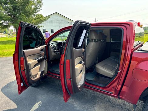 Used 2015 GMC Canyon SLT w/ Driver Alert Package image 37