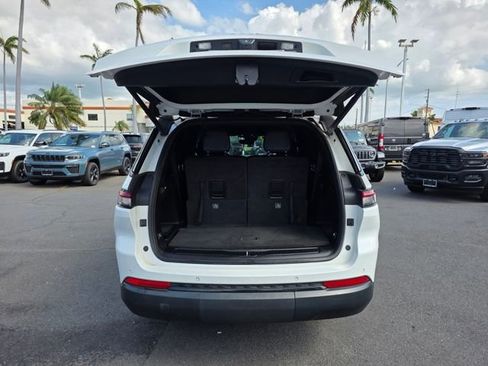 Used 2021 Jeep Grand Cherokee L Laredo AWD/4WD image 11