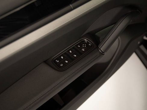 New 2026 Porsche Cayenne S image 16