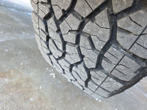 Used 2021 GMC Sierra 2500 AT4 w/ AT4 Premium Plus Package image 83