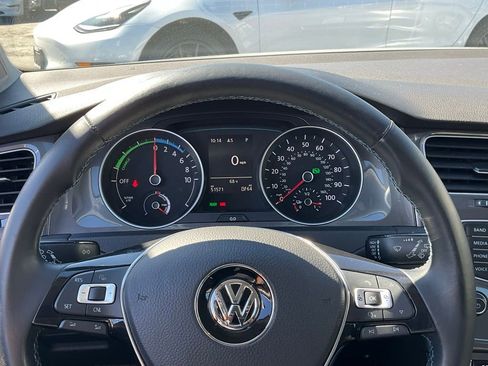 Used 2015 Volkswagen e-Golf SEL Premium FWD image 38