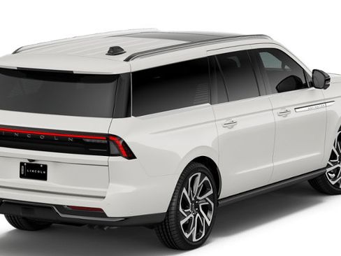 New 2026 Lincoln Navigator L Reserve AWD/4WD image 26