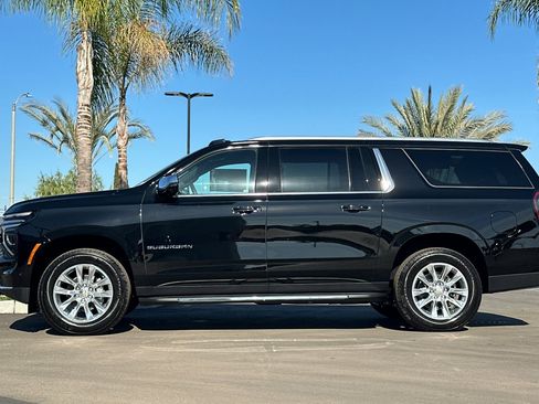 New 2026 Chevrolet Suburban Premier image 7