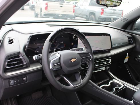 New 2026 Chevrolet Traverse LT w/ Enhanced Driving Package FWD image 23