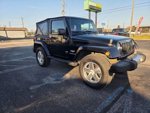 Used 2008 Jeep Wrangler Sahara w/ PWR Convenience Group image 4