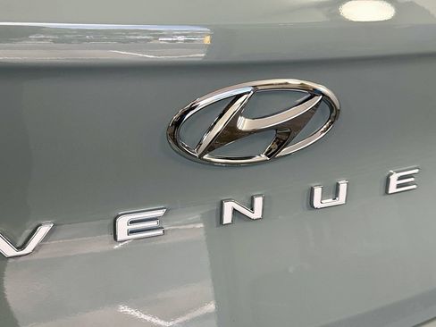 New 2026 Hyundai Venue SEL FWD image 20
