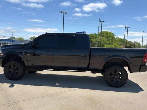 Used 2018 RAM 2500 Laramie w/ Sport Appearance Group AWD/4WD image 10