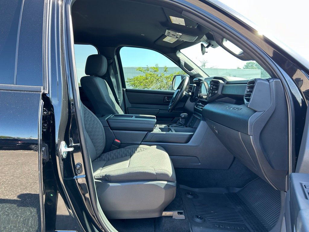 Used 2025 Toyota Tundra SR w/ SR Tow Package AWD/4WD image 39