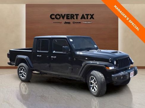 New 2025 Jeep Gladiator Sport image 7