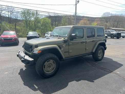 Used 2025 Jeep Wrangler Unlimited Sport S 4xe AWD/4WD image 3