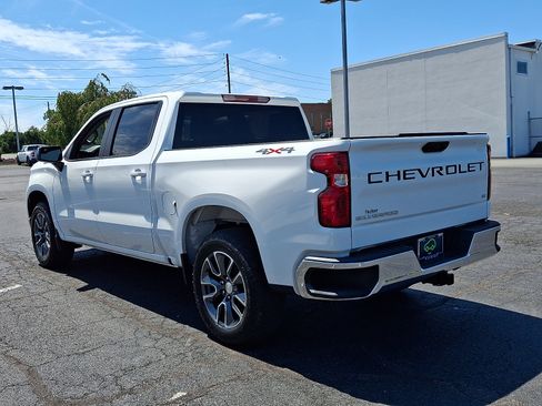 Certified 2023 Chevrolet Silverado 1500 LT AWD/4WD image 4