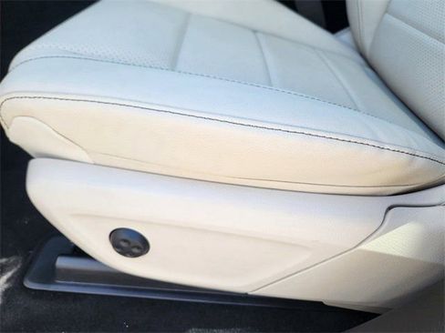 Used 2026 Mercedes-Benz GLE 450 GLE 450 image 9