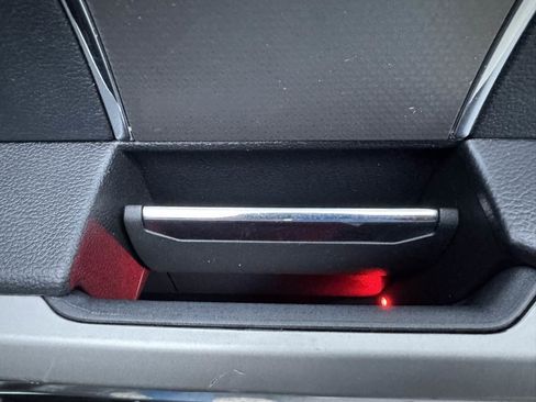 Used 2017 Ford F150 Lariat w/ Equipment Group 502A Luxury image 42