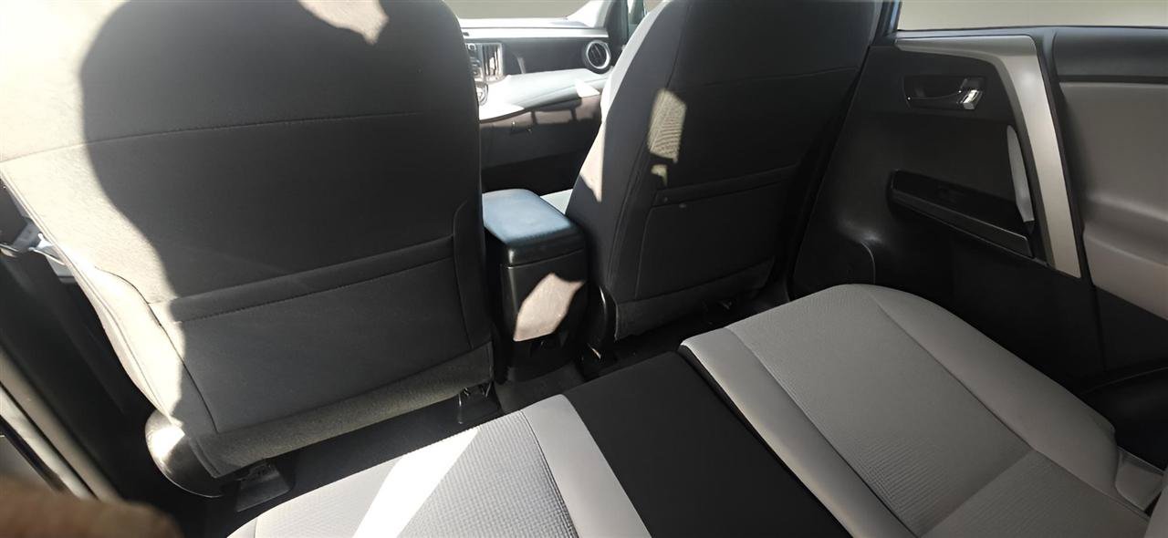Used 2018 Toyota RAV4 XLE AWD/4WD image 21
