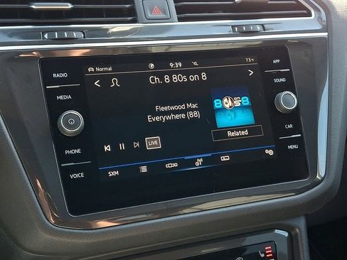 Certified 2023 Volkswagen Tiguan SE w/ Panoramic Sunroof Package image 17